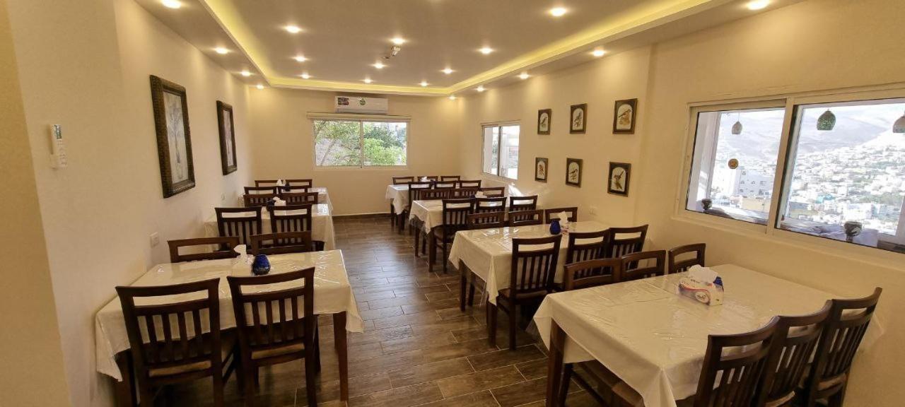 Beit Alshabaan Inn Wadi Musa Exterior photo