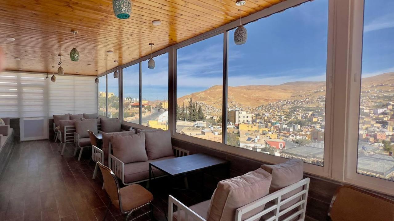 Beit Alshabaan Inn Wadi Musa Exterior photo